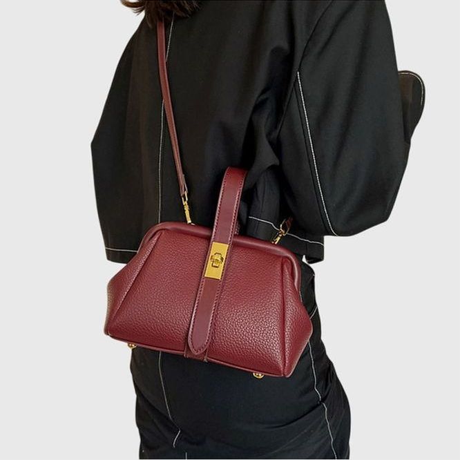 Noa Luxe Crossbody Bag